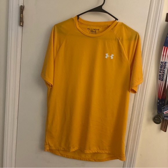 Under Armour Other - Under Armour Men's Bright Yellow Short Sleeve Tee Size Small
